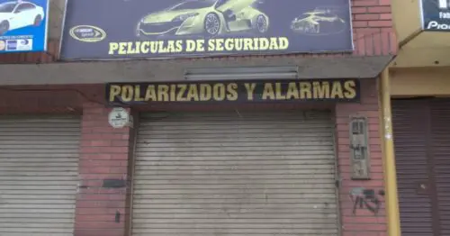 LUJOS LA ROCA LUJOS LA ROCA